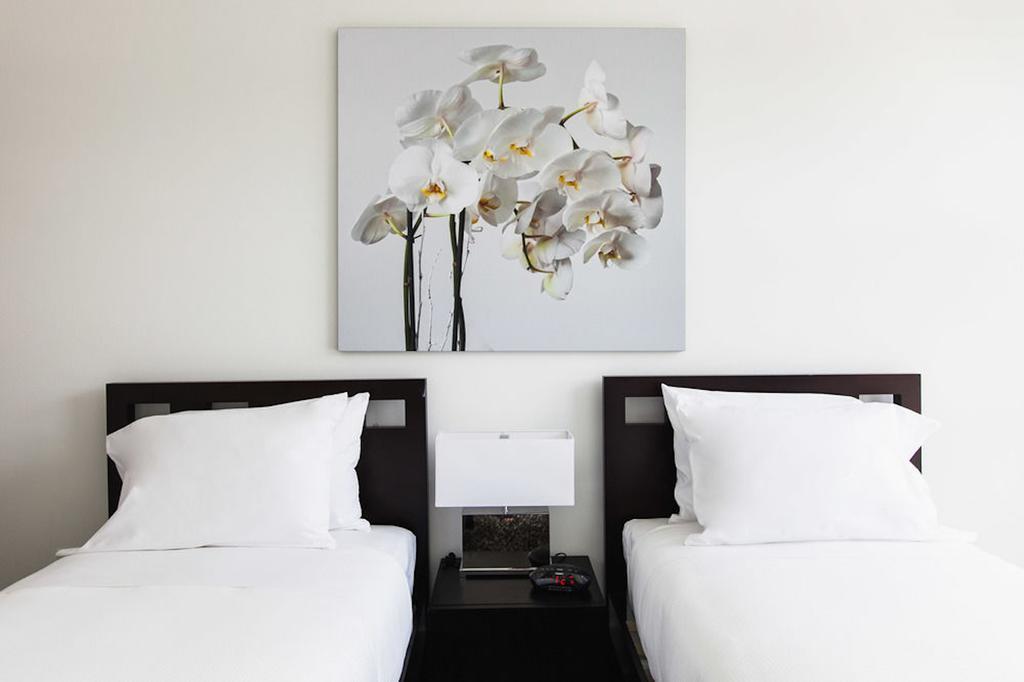 Dharma Home Suites Hoboken At Novia Room photo